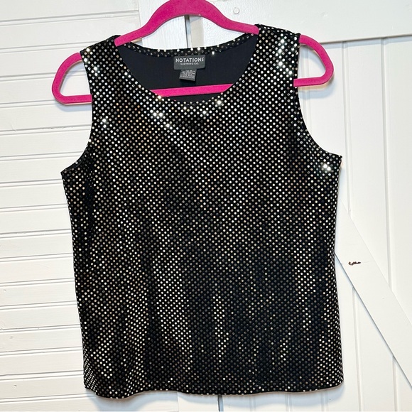 Eye Catching Sleeveless Top - Picture 1 of 4